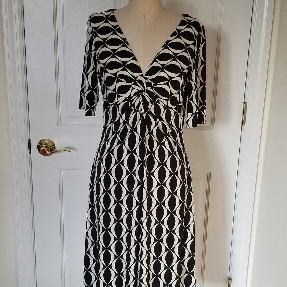 Black & White Geometric Pattern Office Dress
